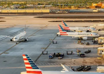 عواصف تعطل خطط سفر الأميركيين في موسم العطلات