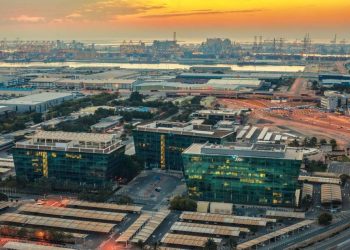 طفرة استثمارات صينية بمناطق دبي الحرة