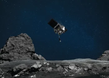 علماء: ندرس النيازك لتسهيل تعدين الفضاء