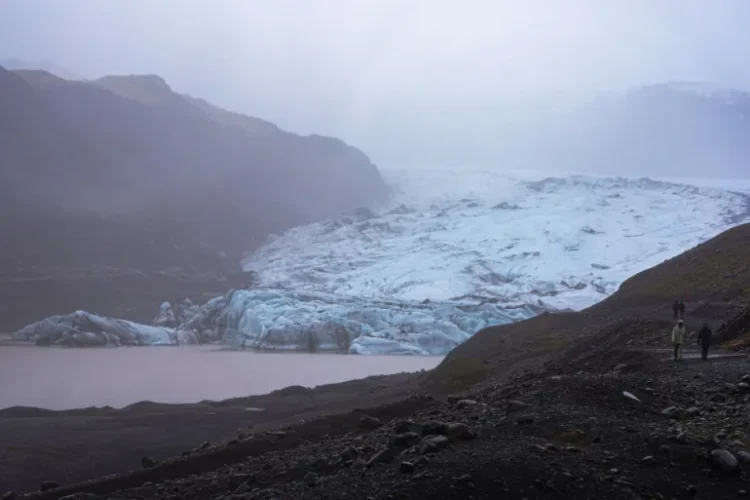 غرينلاند تفقد غطاءها الجليدي بمعدل أسرع مما كان متوقعًا (الأناضول)
