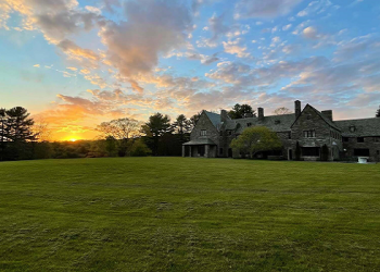 رحلة في فكرة .. كولونيل هارود من ساحات الحرب إلى معارك الاقتصاد