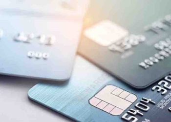 ترامب يدعو إلى وضع حدّ أقصى للفائدة على بطاقات الائتمان بنسبة 10% لمدة عام