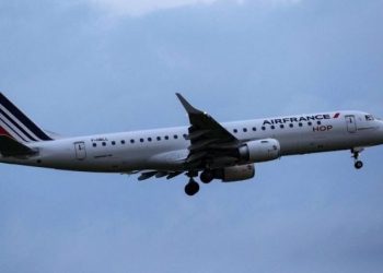 إير فرانس تعلق رحلاتها إلى دبي مؤقتاً على خلفية التوترات في المنطقة