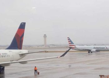 إلغاء أكثر من 8 آلاف رحلة مع اقتراب عاصفة شتوية كبرى عبر معظم أنحاء أمريكا