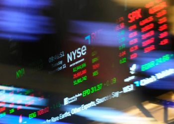 صناديق الأسهم العالمية تجذب تدفقات قوية في آخر أسبوع من 2025