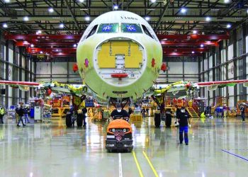 تسليمات إيرباص تتجاوز المستوى المستهدف في 2025