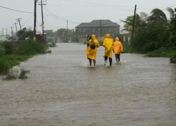 من العواصف الثلجية إلى الموجات الجحيمية.. لماذا يتطرف مناخنا بهذا الشكل؟- فيديو