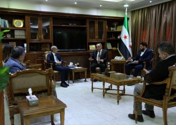 وزير الزراعة يبحث مع مع مدير شركة أكسيم القابضة التركية تطوير الاستثمار الزراعي  