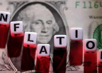 الدولار يسجل أكبر هبوط سنوي منذ 8 سنوات