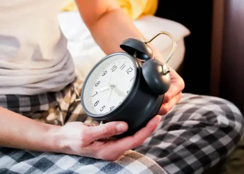 فيزيائيون: الزمن الذي نختبره يوميا قد يكون مجرد وهم