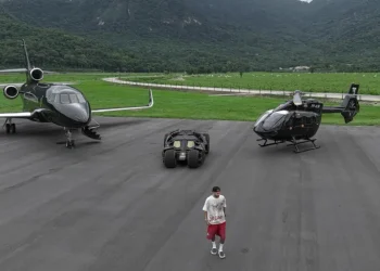 نيمار يدفع 1.5 مليون يورو في سيارة لا يمكن قيادتها