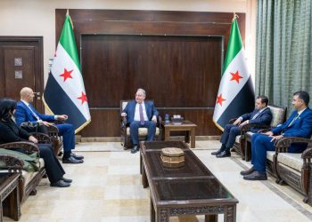 وزير المالية يلتقي وفد شركة أوليفر وايمان الأمريكية