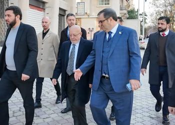 جولة ميدانية لحاكم مصرف سوريا المركزي ووزير الاقتصاد لمتابعة عرض الأسعار بالعملتين