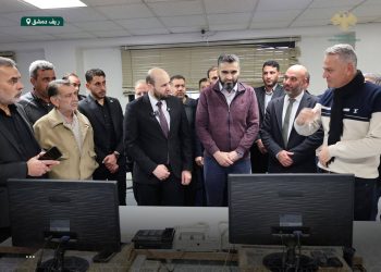 وزير الطاقة يعلن تشغيل محطة الناصرية بالغاز الوارد من خلال الأردن