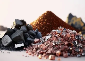 إدارة ترامب تستثمر في قطاع المعادن وتستحوذ على 10% في USA Rare Earth