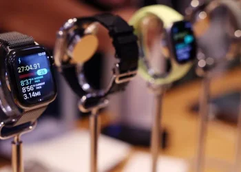 ساعة أبل تنقذ القلوب بصمت