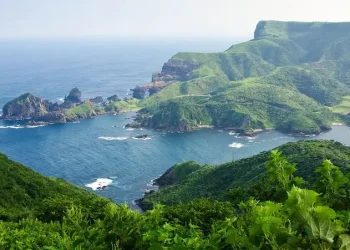 اليابان تستهدف رفع إنفاق السائح الأجنبي 9% بحلول 2030