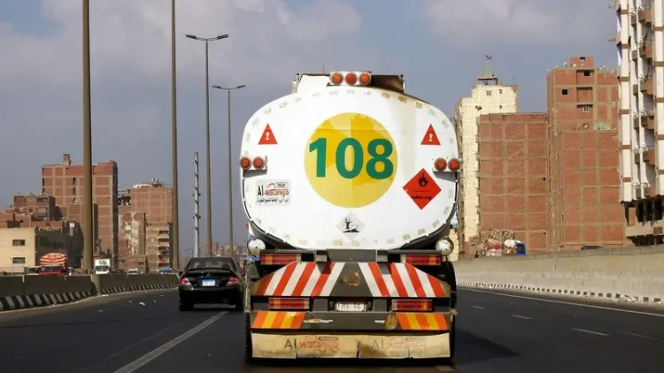 شاحنة وقود في مصر- (آيستوك)
