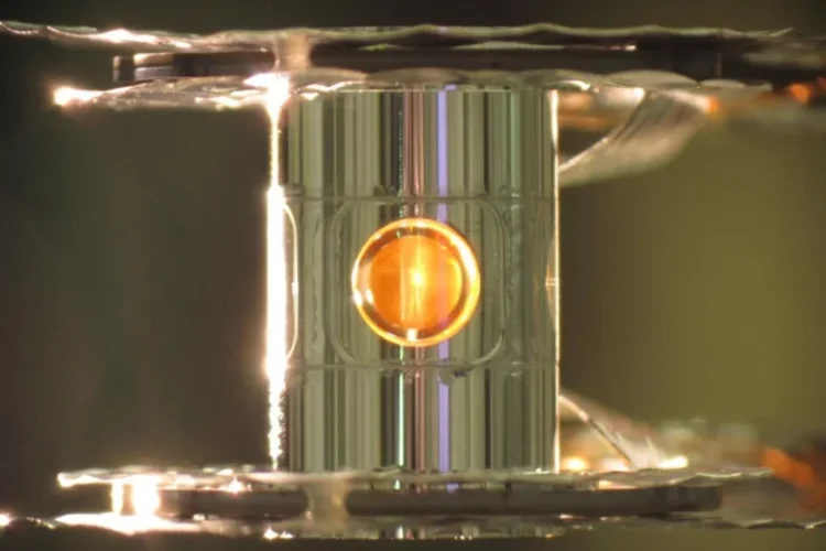 صمم فريق بحثي سلسلة حفازات جديدة تعتمد على جسيمات ذهب نانوية (أسوشيتد برس)