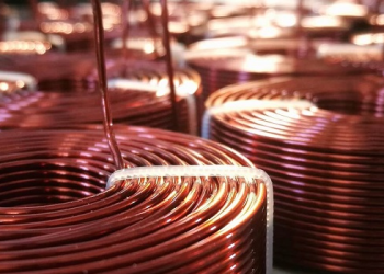 ارتفاع أسعار النحاس لمستوى قياسي فوق 13 ألف دولار