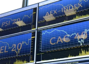 أسهم أوروبا تبلغ ذروة قياسية قبيل صدور بيانات التضخم الأميركية