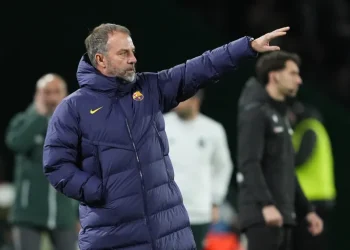 فليك غير راض عن أداء برشلونة رغم الفوز الكبير على كوبنهاغن