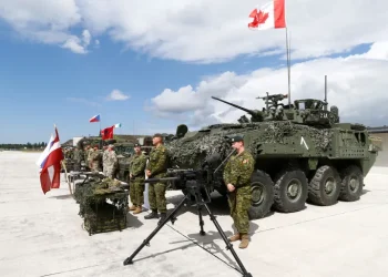 كندا تبحث مع 10 دول إنشاء بنك دفاعي وسط رفض ألماني بريطاني