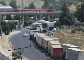 النقل الأردنية: استئناف حركة مرور الشاحنات الأردنية باتجاه تركيا عبر سوريا