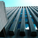 الطبقة الوسطى في عصر منصات العمل .. صعود جديد أم هشاشة اقتصادية؟