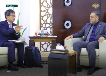 وزارة الطاقة تبحث مع جايكا تعزيز التعاون في قطاعات الكهرباء والمياه والصرف الصحي