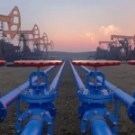 النفط يواصل التراجع قبيل المحادثات النووية الأميركية الإيرانية