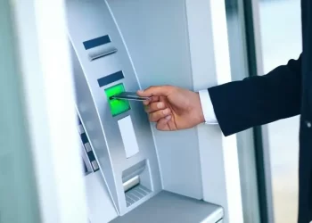 أميركا تحذر من سرقة ملايين الدولارات من أجهزة الصراف الآلي