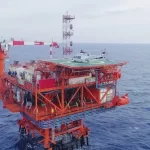 البترول المصرية تعتزم تصدير 4 شحنات غاز مسال