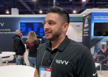 آدي باتلا .. من النوم في ورش السيارات إلى صاحب شركة رائدة