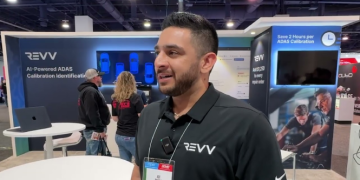 آدي باتلا .. من النوم في ورش السيارات إلى صاحب شركة رائدة