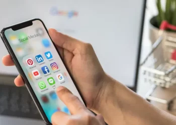 وضع سري في آيفون.. ميزة لا يتمنى أحد استخدامها والسبب مقلق