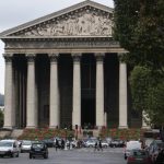 فرنسا: الاتحاد الأوروبي يمتلك الأدوات للرد على ترامب بشأن الرسوم الجمركية