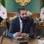 الرئيس الشرع يعقد اجتماعاً لبحث واقع المخيمات وتأهيل البنية التحتية في المدن المتضررة