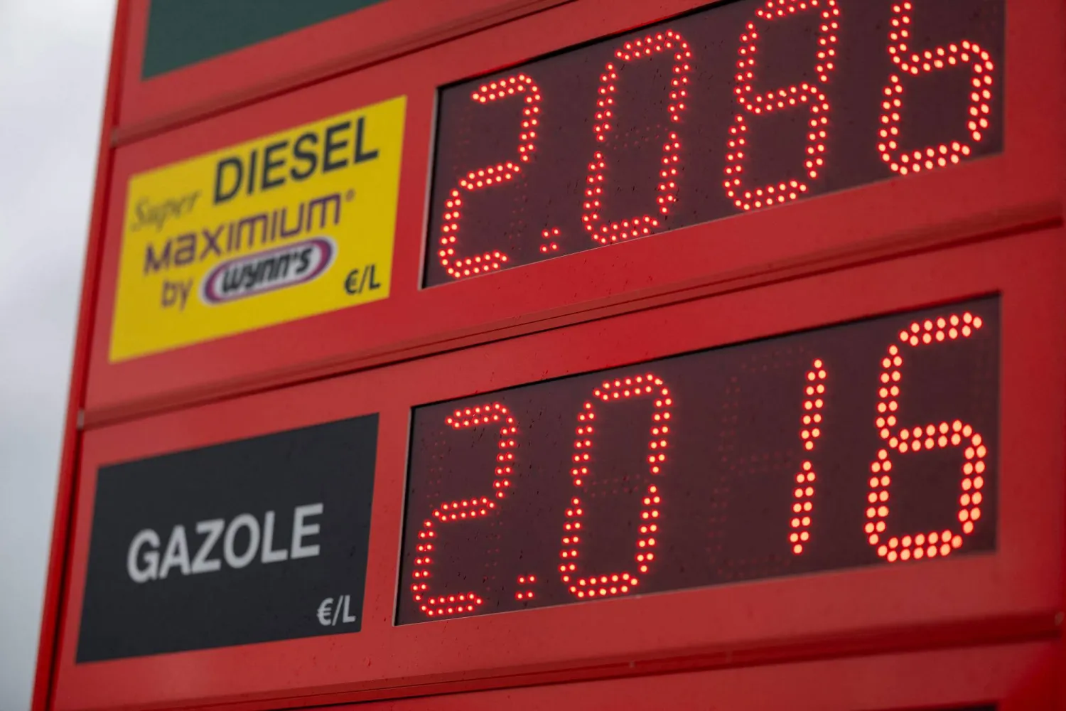 أزمة «هرمز» ترفع هوامش ربح الديزل لـ65 دولاراً وتهدد بموجة تضخم عالمية ثانية