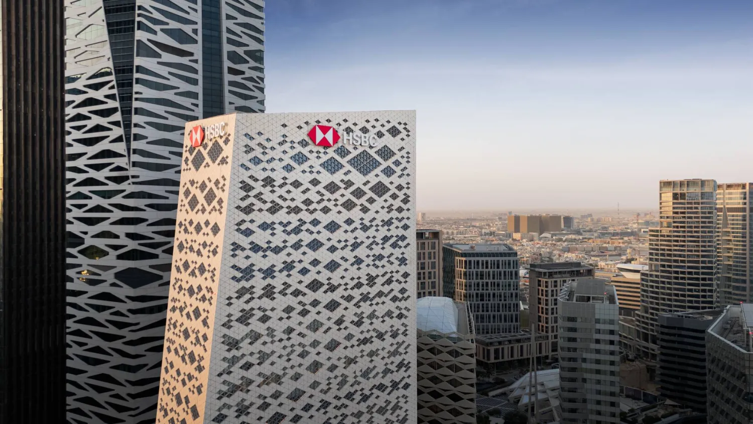 «إتش إس بي سي»: اقتصادات الخليج قادرة على تجاوز التحديات وتملك أسساً قوية للنمو