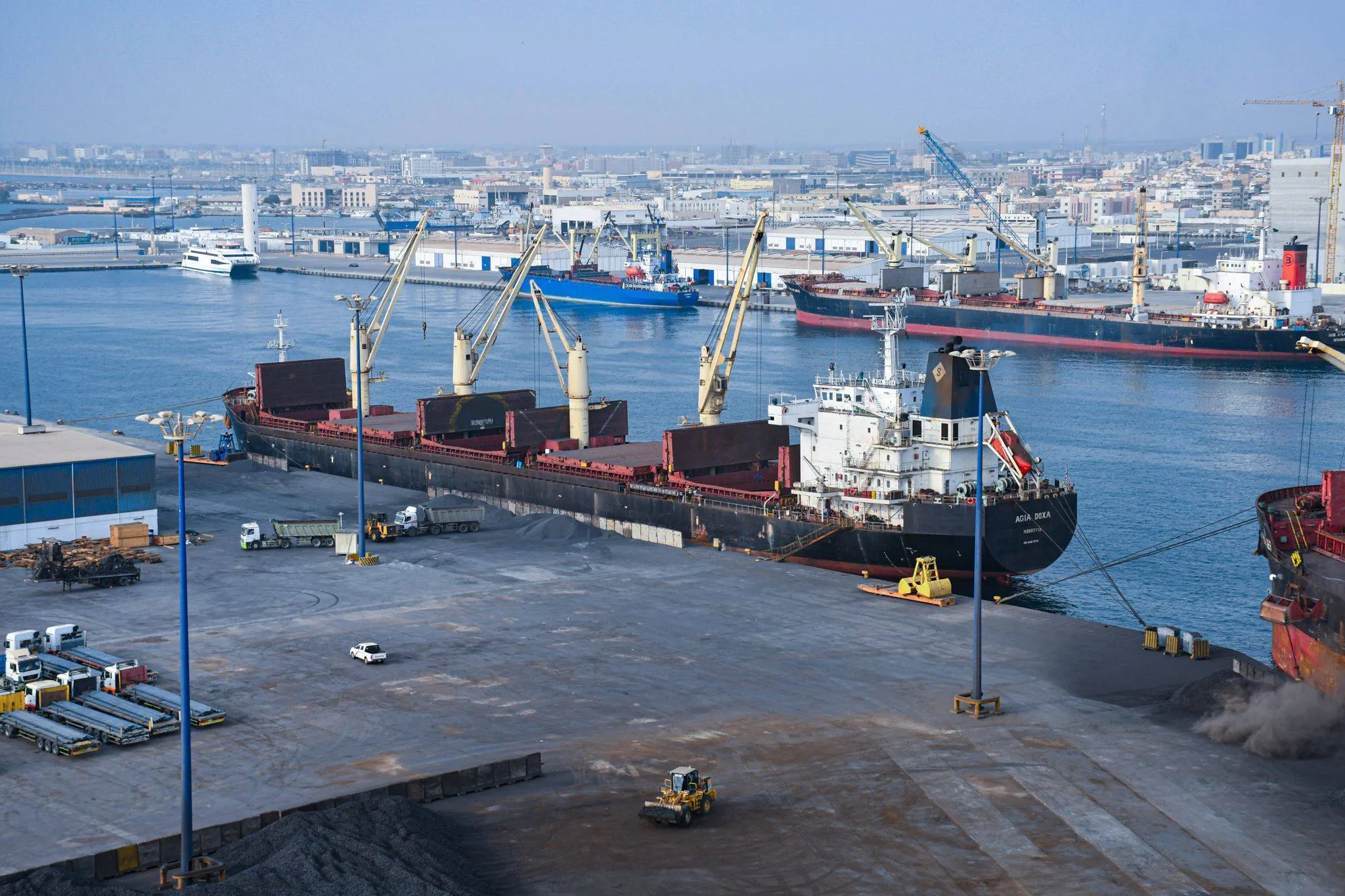 ميناء ينبع السعودي.. هل يكسر هيمنة مضيق هرمز؟