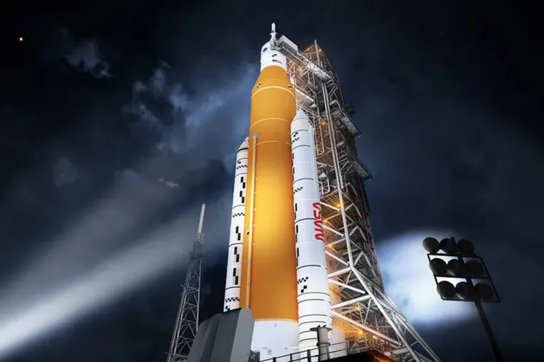 ناسا تصلح صاروخ مهمة “أرتميس-2” تمهيداً لإطلاق مأهول إلى القمر في نيسان المقبل