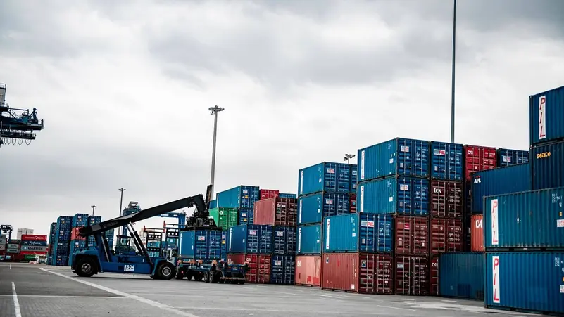 مع توترات “هرمز”.. الموانئ السعودية تطلق 5 خدمات ملاحية لضمان سلاسل الإمداد