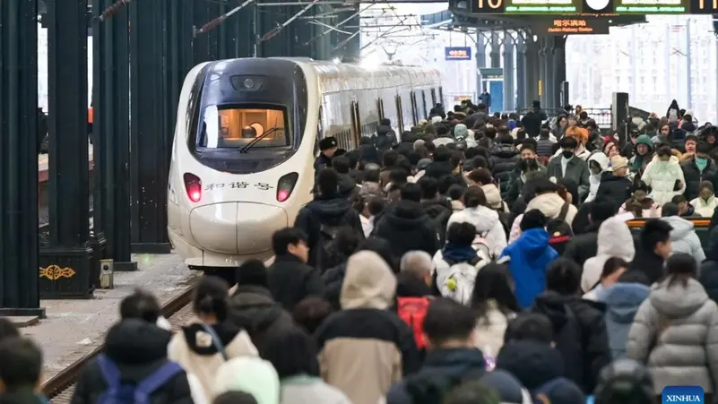 الصين تستثمر 20 مليار دولار بمشروعات السكك الحديدية في الربع الأول