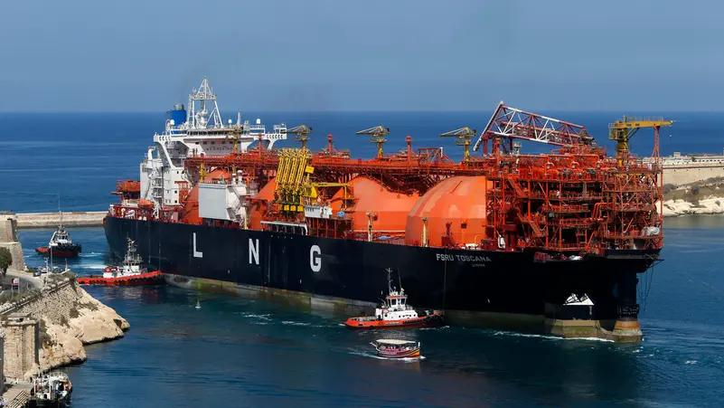 مرور ثامن سفينة غاز مسال ترفع العلم الهندي عبر مضيق هرمز