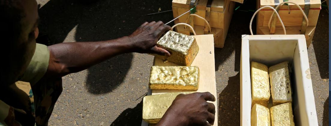 من مناجم دارفور إلى عقارات دبي.. مسار الذهب السوداني المنهوب