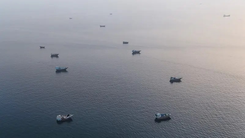 “هاباغ لويد”: فرض رسوم عبور بالمياه الدولية خطأ جوهري