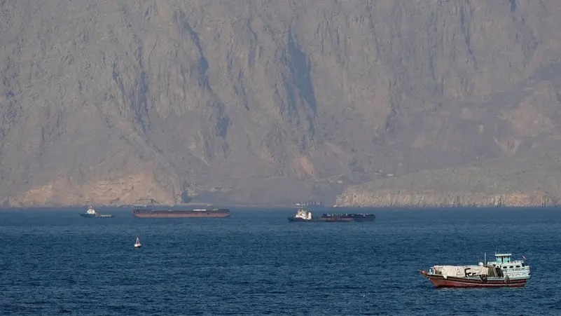 بيانات: عدد قليل من الناقلات دخل مضيق هرمز لتحميل النفط
