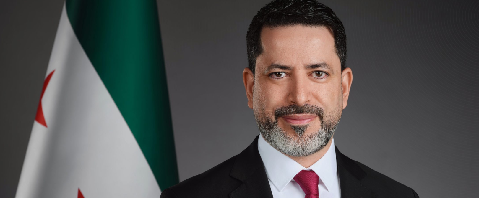 حاكم مصرف سوريا المركزي: وجود جهاز “POS” أجنبي داخل سوريا لا يعني أن “Visa” كانت تعمل في سوريا