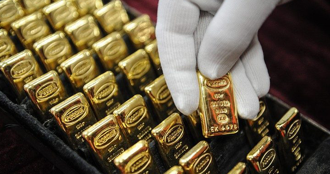 ارتفاع أسعار الذهب لكنها لا تزال دون 4400 دولار